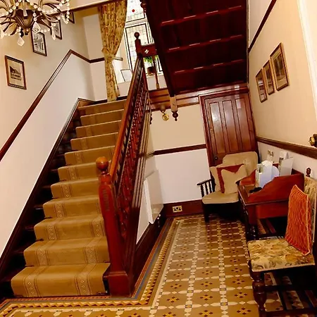 Fir Trees Bed and breakfast