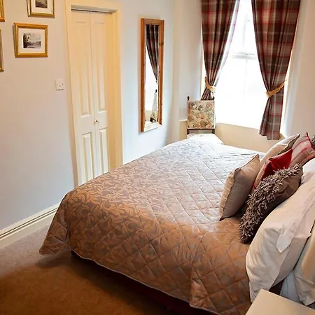 Bed and breakfast Fir Trees 4*