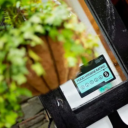 Bed and breakfast Fir Trees