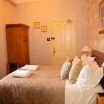 Fir Trees Bed & Breakfast 4*