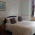 Fir Trees Bed & Breakfast 4*